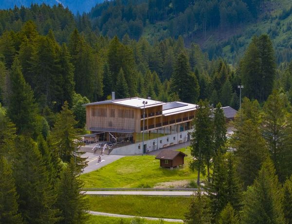 Campra Alpine Lodge im Bleniotal