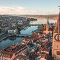 Bild der Stadt Zürich bei Sonnenuntergang