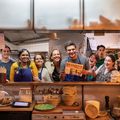 Un groupe solidaire en cuisine