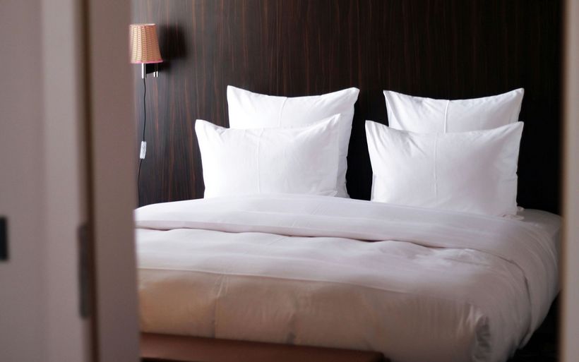 Symbolbild Hotelbett