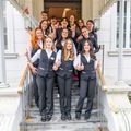 Gruppenfoto mit den Lernenden des Hotel Schweizerhof Luzern