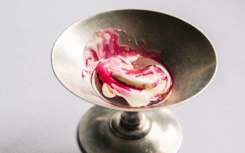 Damaszener-Rosen-Glace und Randensaft.