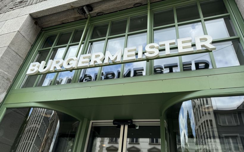 Neue Burgermeister-Filiale am Bahnhof Zürich Enge