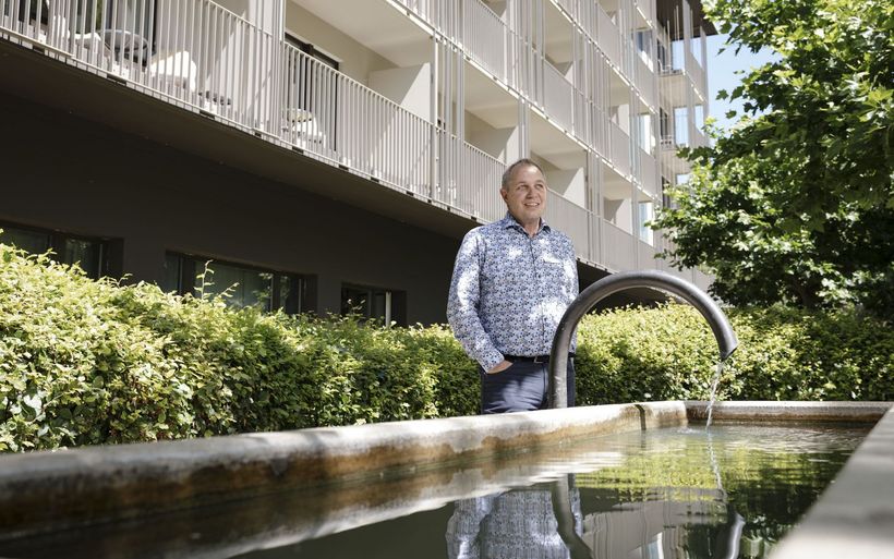 Hotelier Hermann Mazotti und sein Team sind die Gastgeber in «Bad Ramsach».