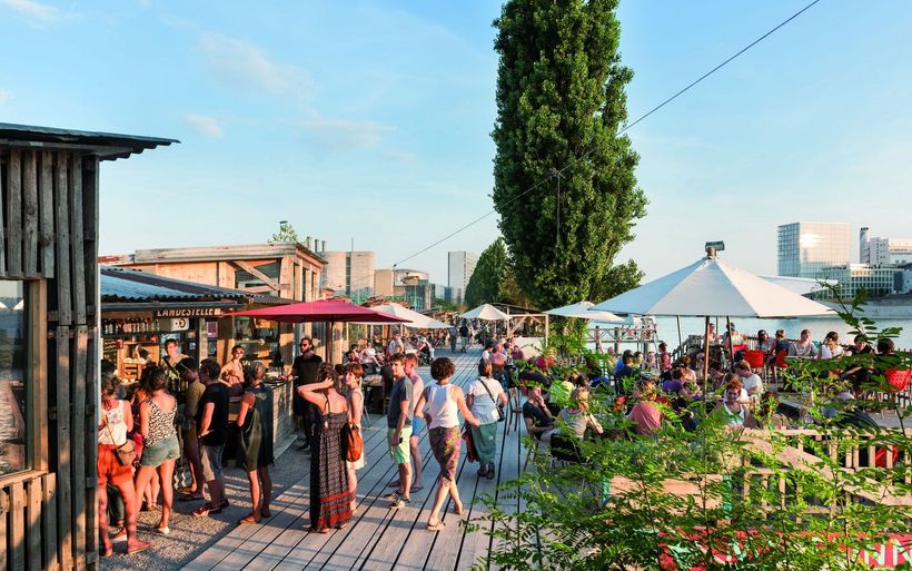 Baseler Rhein im Sommer