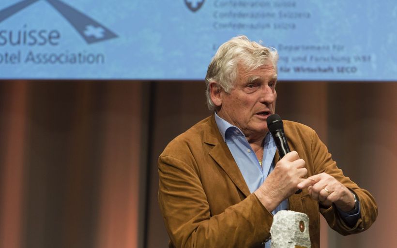 Leonard Gianadda recevant son Milesonte.