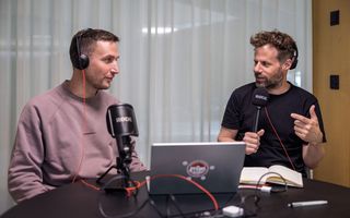François Germanier und Markus Tschannen beim Produzieren eines Podcasts