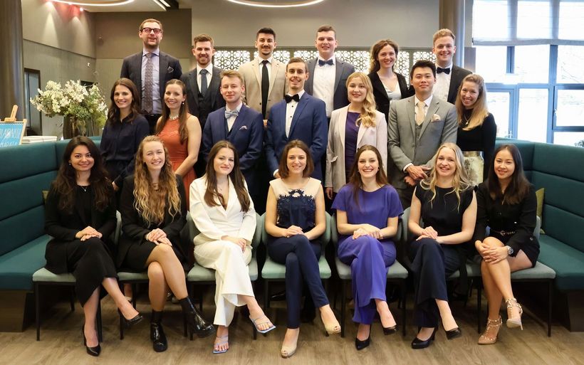 Diplomklasse Unternehmensführung 1