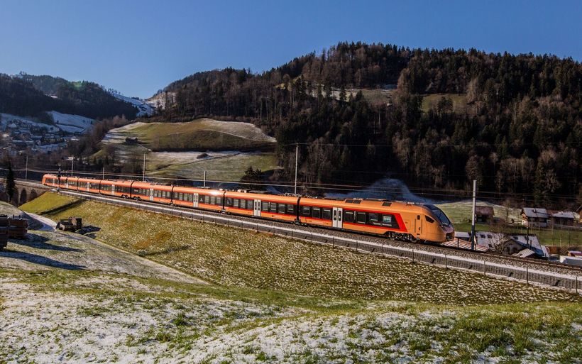 SOB-Zug bei Brunnadern.