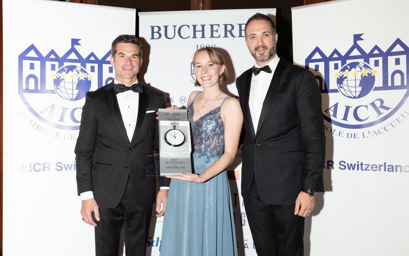 Damien Riedo, Direktor von Bucherer Lausanne, Carmen Többen, Romain Aranda, Präsident der AICR Schweiz (v.l). 