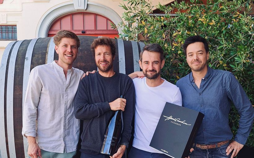 l'équipe de dégustation à l'aveugle