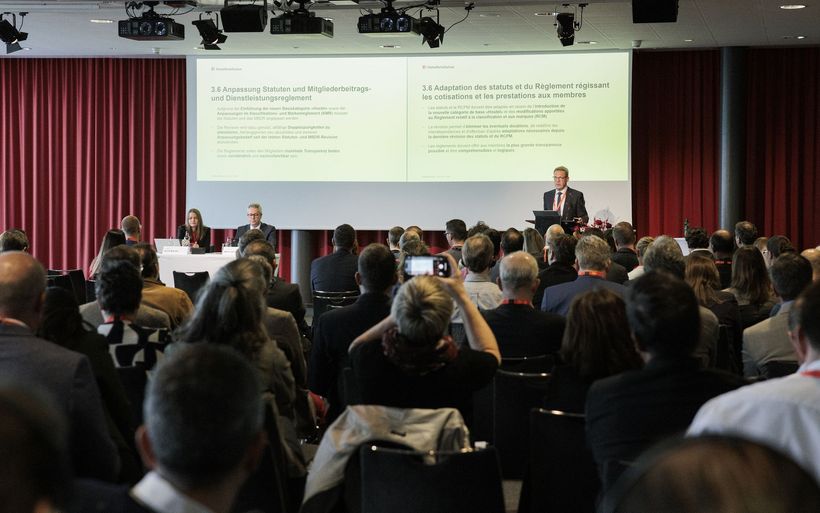 Les délégués d'HotellerieSuisse votent