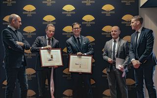 Tristan Auer, Innenarchitekt, Rolf Kaufmann, Verwaltungsratspräsident Allco AG Totalunternehmung, Mark Bradford, General Manager des Hotel Mandarin Oriental Savoy Zurich, Urs Meier, Geschäftsführer, Allco AG, mit Daniel Agner, Projektleiter Allco AG (v.l.)