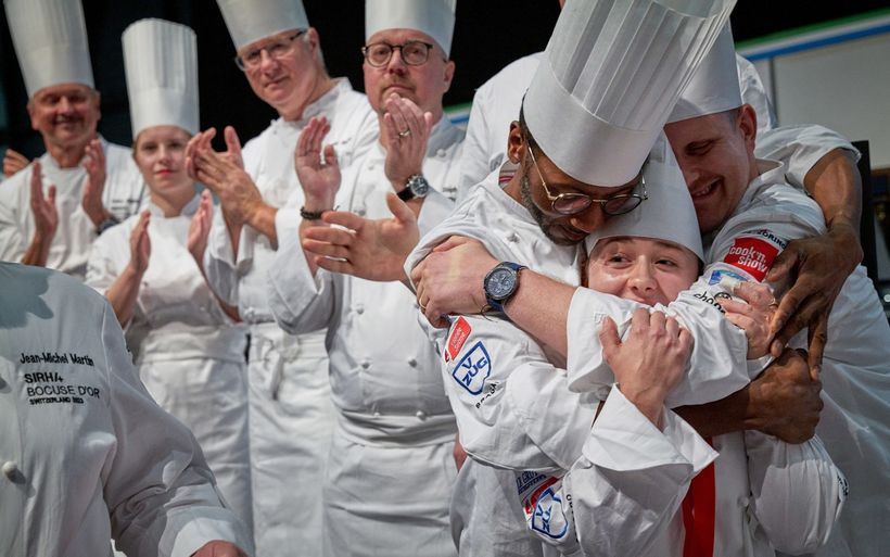 La joie immense d'Euloge Malonga et de toute son équipe au moment des résultats.