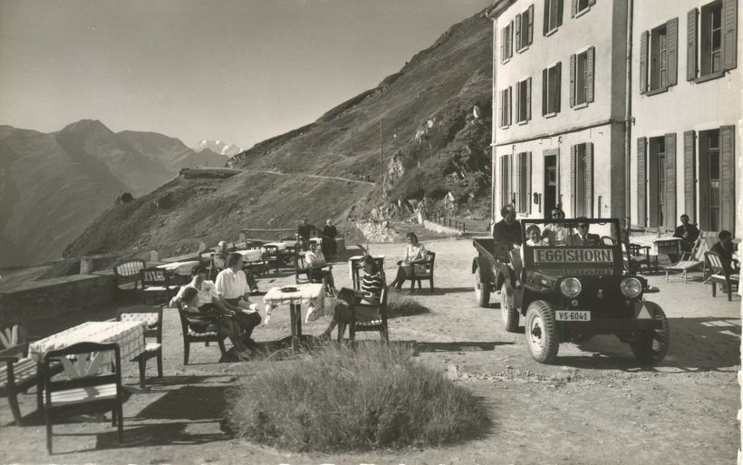 Der hoteleigene Jeep des einstigen Nobelhotels Jungfrau am Eggishorn transportierte ab 1950 Gäste.